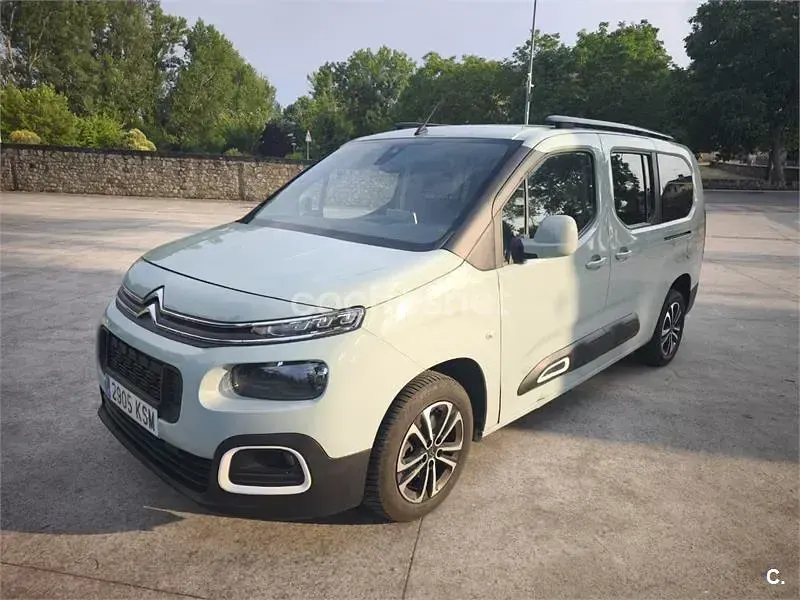 Usado Citroën Berlingo Shine 130 CV (95 kW) 2019 Beige Monovolumen