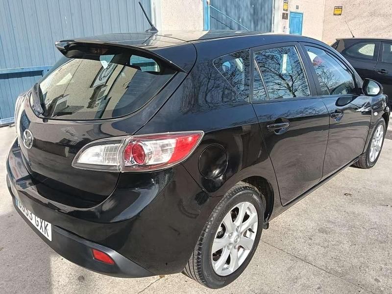Usado Mazda 3 Active Plus 105 CV (77 kW) 2010 Negro Utilitario