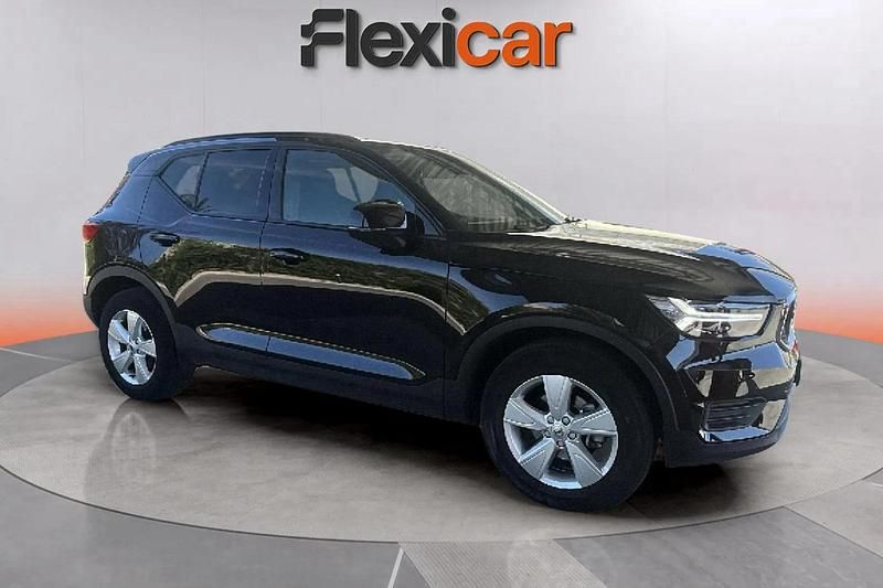 Negro Usado 2021 Volvo XC40 Momentum SUV | 20.290 € (Super precio) - Imagen 1/4