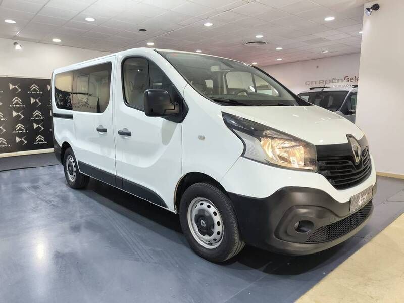 Usado Renault Trafic 120 CV (88 kW) 2020 Blanco Monovolumen