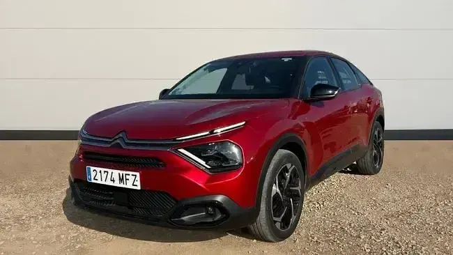 Usado Citroën C4 Feel 131 CV (96 kW) 2023 Rojo SUV