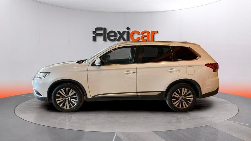 Usado Mitsubishi Outlander Motion 150 CV (110 kW) 2019 Blanco SUV