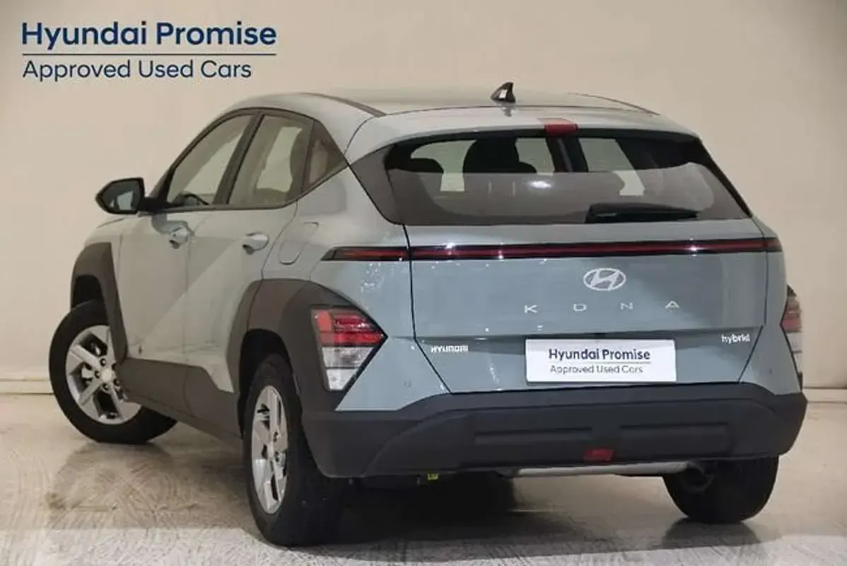 Usado Hyundai Kona 129 CV (94 kW) 2025 Verde SUV