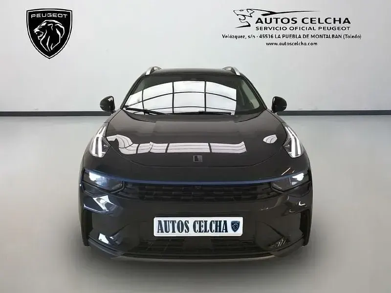 Usado Lynk & Co 01 261 CV (191 kW) 2024 Negro SUV