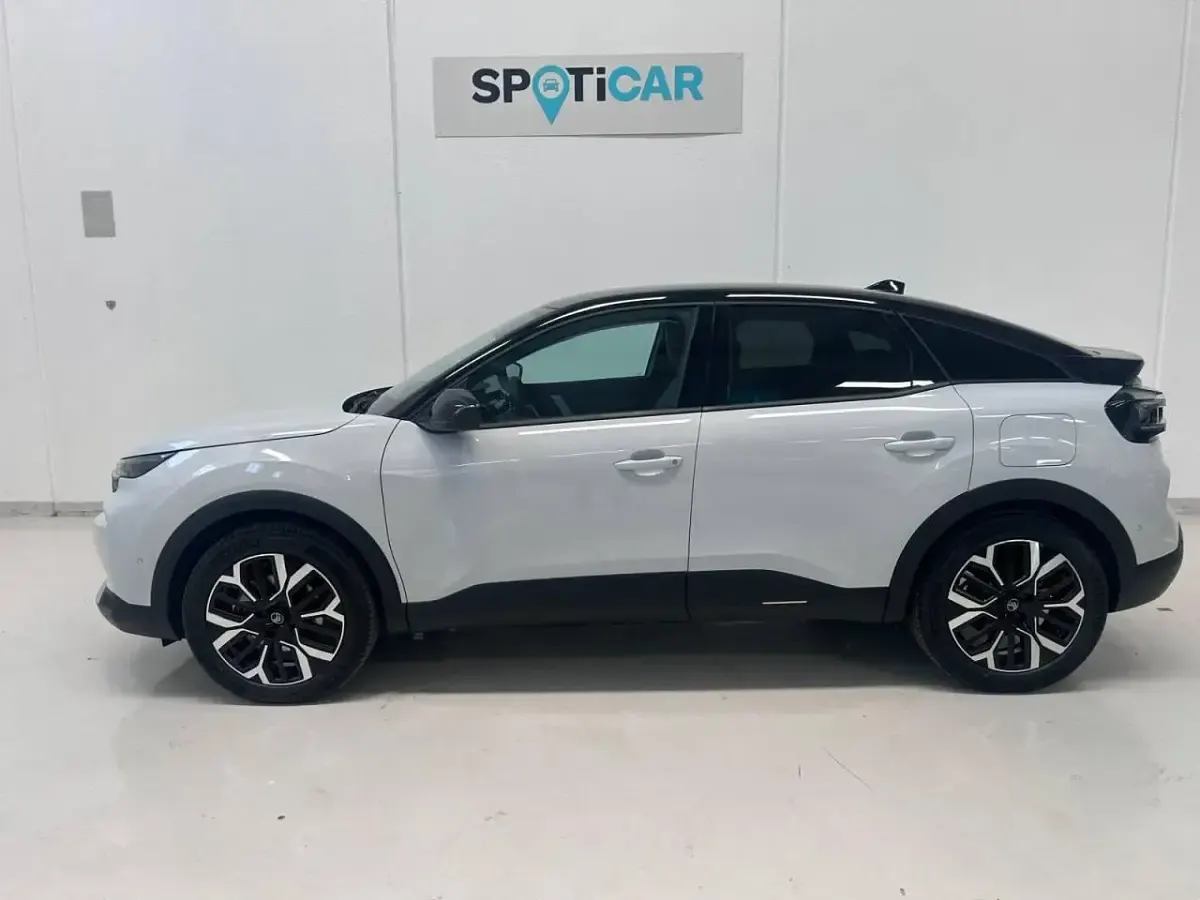Nuevo Citroën e-C4 114 kW (156 CV) 2026 Gris Berlina