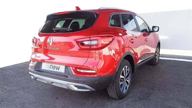 Usado Renault Kadjar Zen 140 CV (102 kW) 2022 Rojo SUV