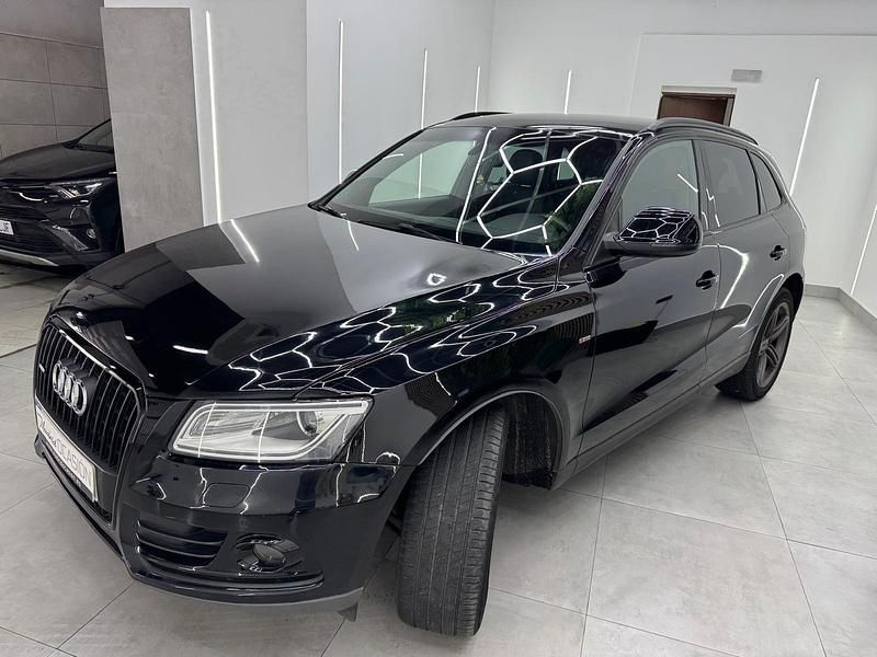 Käytetty Audi Q5 Attraction 258 HP (189 kW) 2014 Musta Katumaasturi