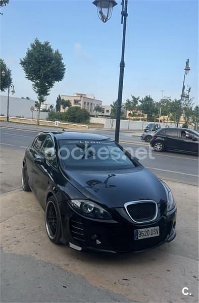 Negro Usado 2005 Seat Leon Reference Berlina | 5900 € (Un poco caro) - Imagen 1/4