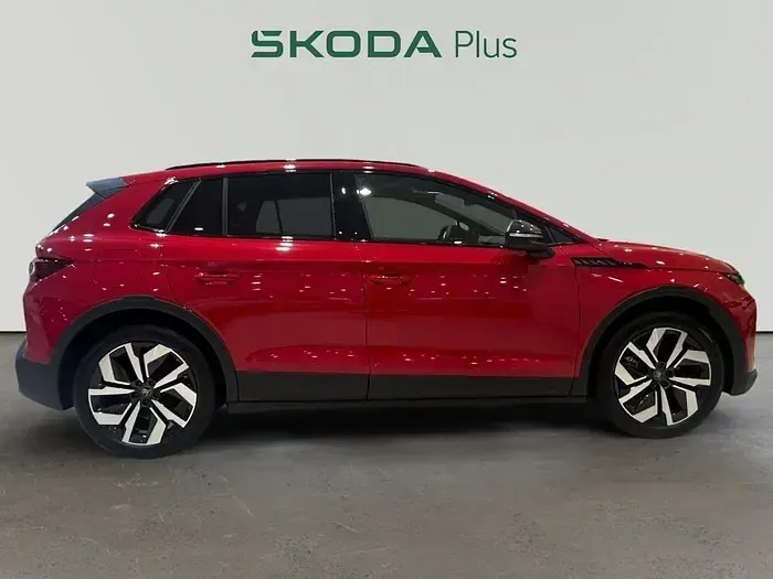 Usado Skoda Elroq SportLine 150 kW (204 CV) 2026 Rojo SUV