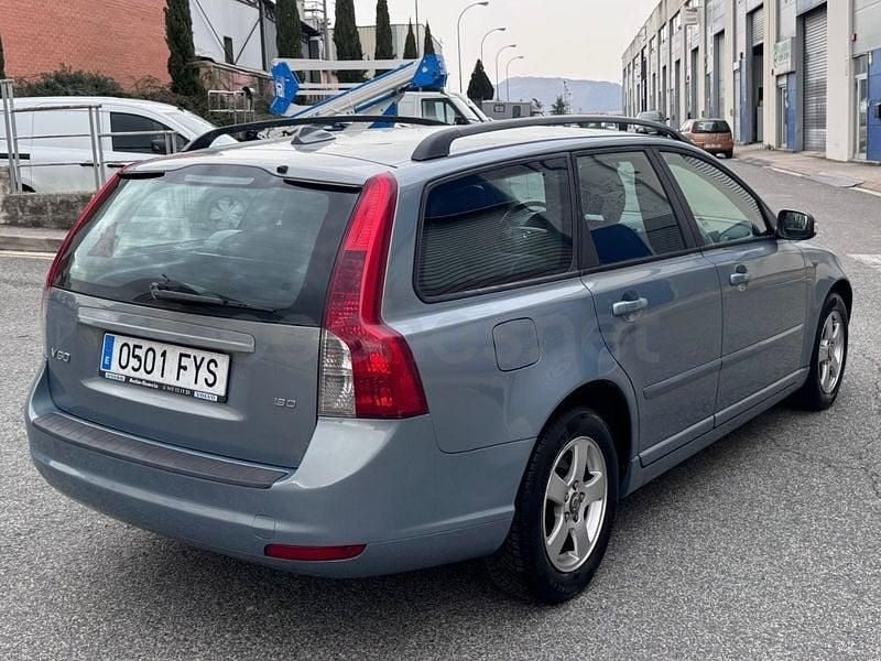 Usado Volvo V50 Momentum 109 CV (80 kW) 2007 Azul Familiar