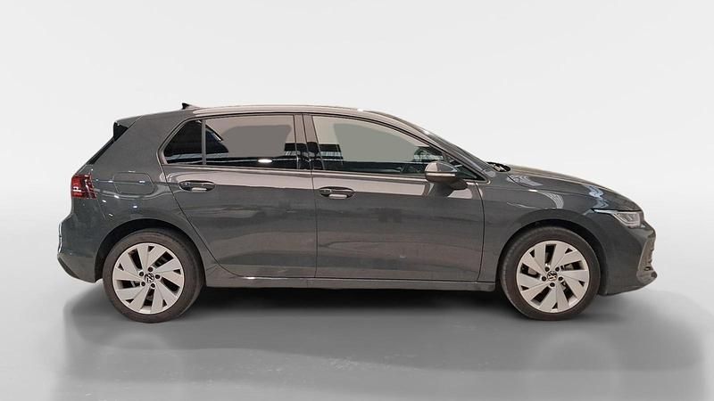 Usado VW Golf VIII Life 115 CV (84 kW) 2025 Berlina