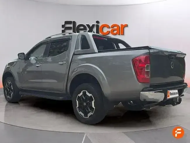 Usado Nissan Navara N-Guard 190 CV (139 kW) 2021 Gris Pickup/Camioneta