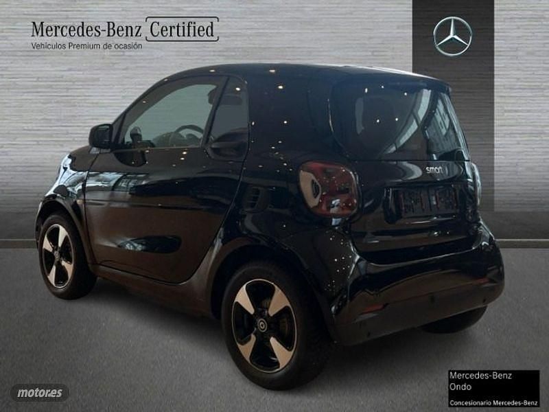 Usado Smart ForTwo Electric Drive Passion 60 kW (82 CV) 2023 Negro Utilitario