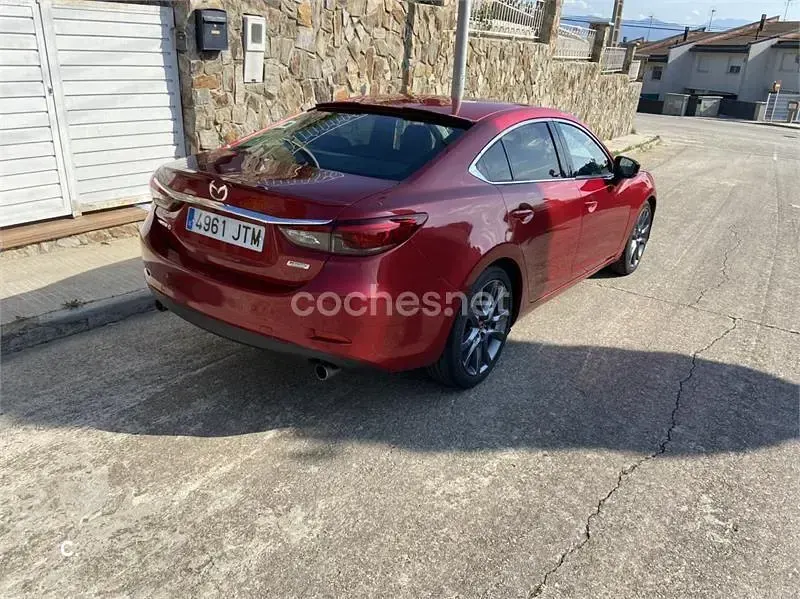 Usado Mazda 6 Luxury 192 CV (141 kW) 2016 Rojo Berlina