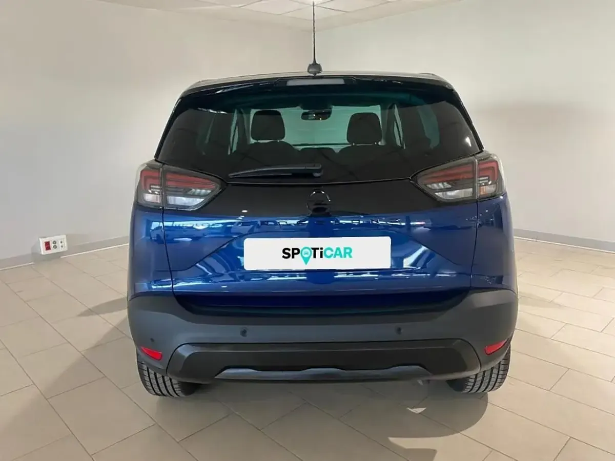 Usado Opel Crossland 110 CV (80 kW) 2022 Azul SUV