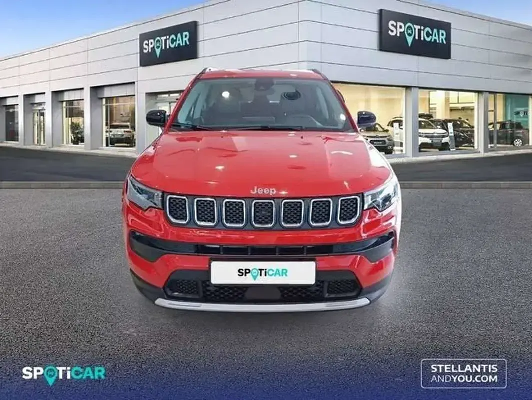 Usado Jeep Compass Limited 131 CV (96 kW) 2024 Rojo SUV