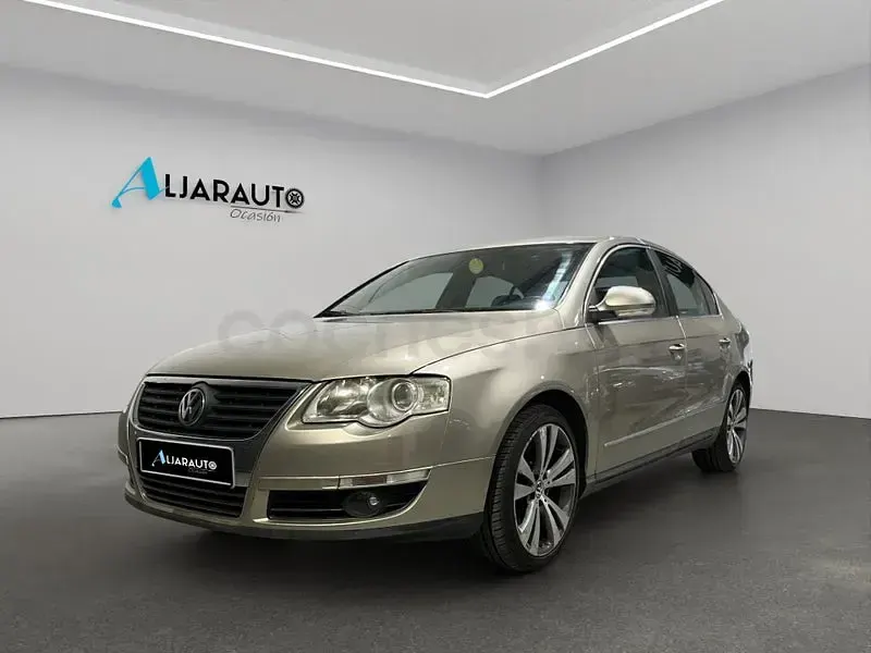 Usado VW Passat Highline 150 HP (110 kW) 2007 Bege Sedan