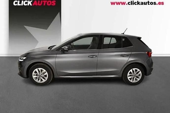 Usado Skoda Fabia Selection 115 CV (84 kW) 2025 Plata Utilitario