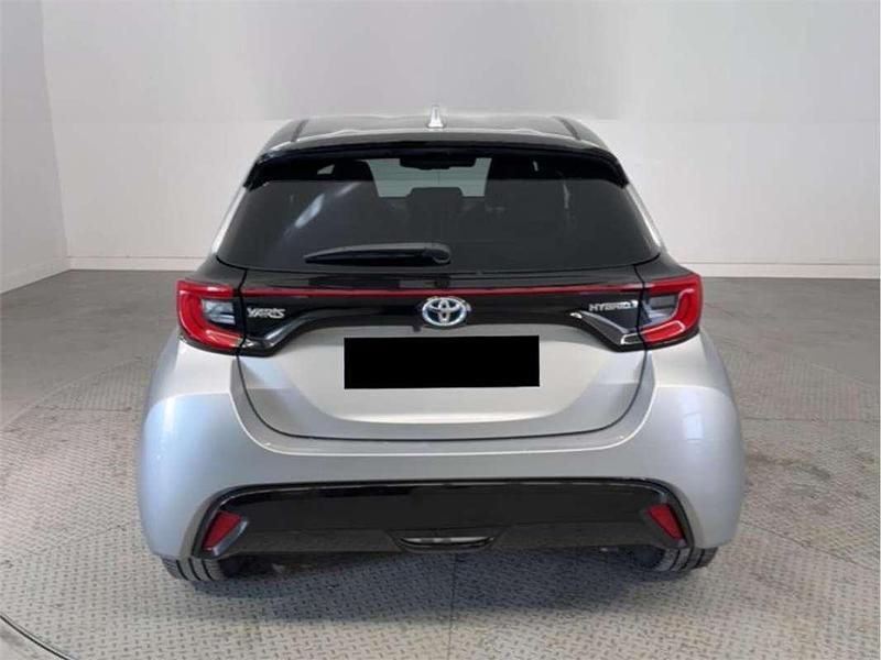 Usado Toyota Yaris Hybrid Style 116 CV (85 kW) 2022 Utilitario