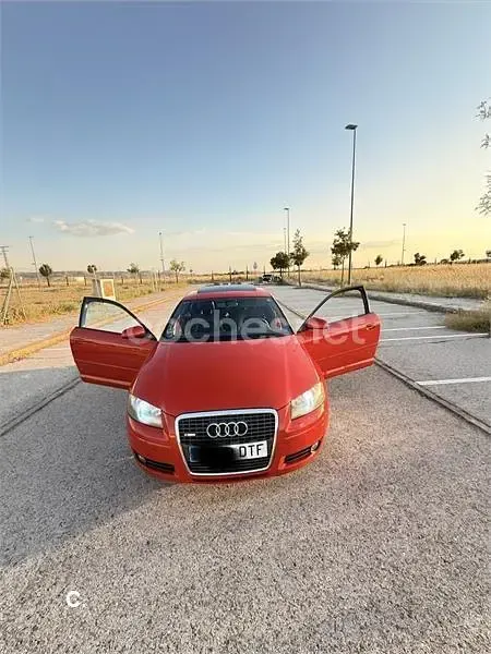 Usado Audi A3 Ambition 140 CV (102 kW) 2005 Rojo Utilitario