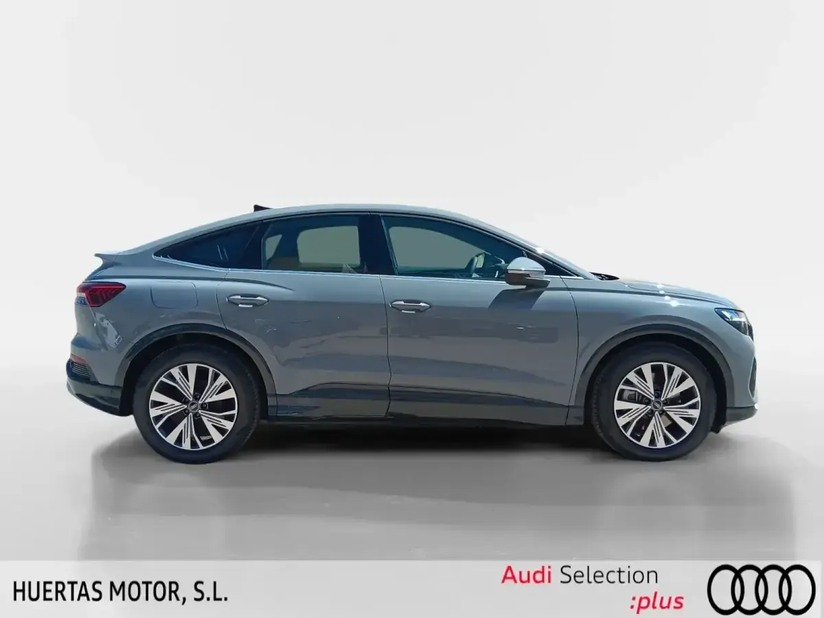 Usado Audi Q4 e-tron Advanced 150 kW (204 CV) 2025 Gris SUV