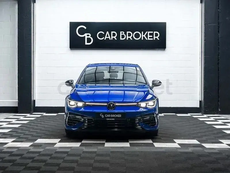 Usado VW Golf VIII R 320 CV (235 kW) 2022 Azul Berlina