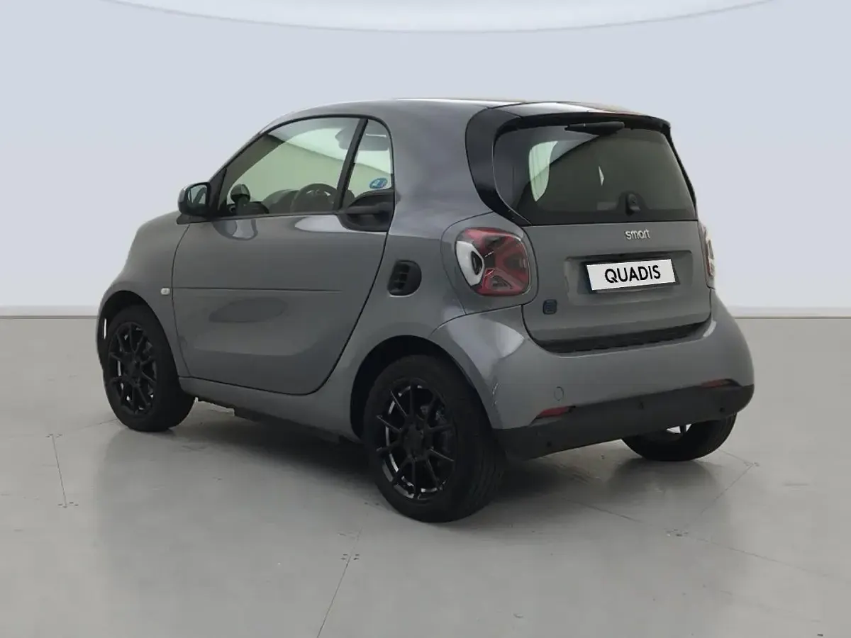 Usado Smart ForTwo Electric Drive 60 kW (82 CV) 2022 Negro Coupe
