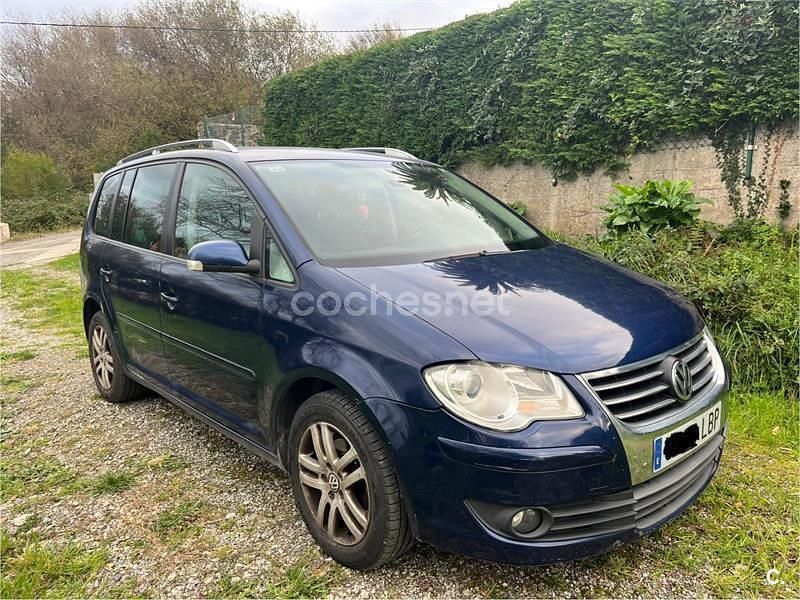Azul Usado 2007 VW Touran Highline Monovolumen | 7250 € (Un poco caro) - Imagen 1/4