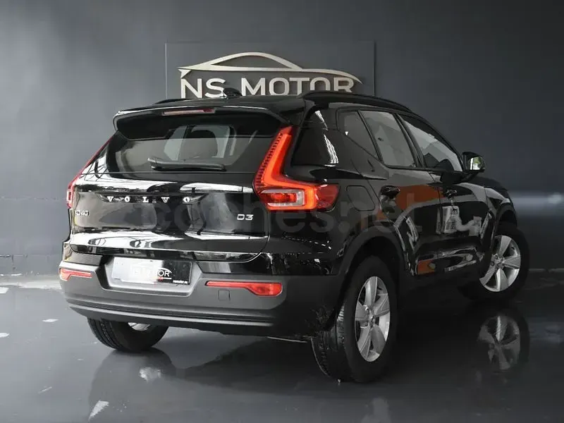 Usado Volvo XC40 150 CV (110 kW) 2019 Negro SUV