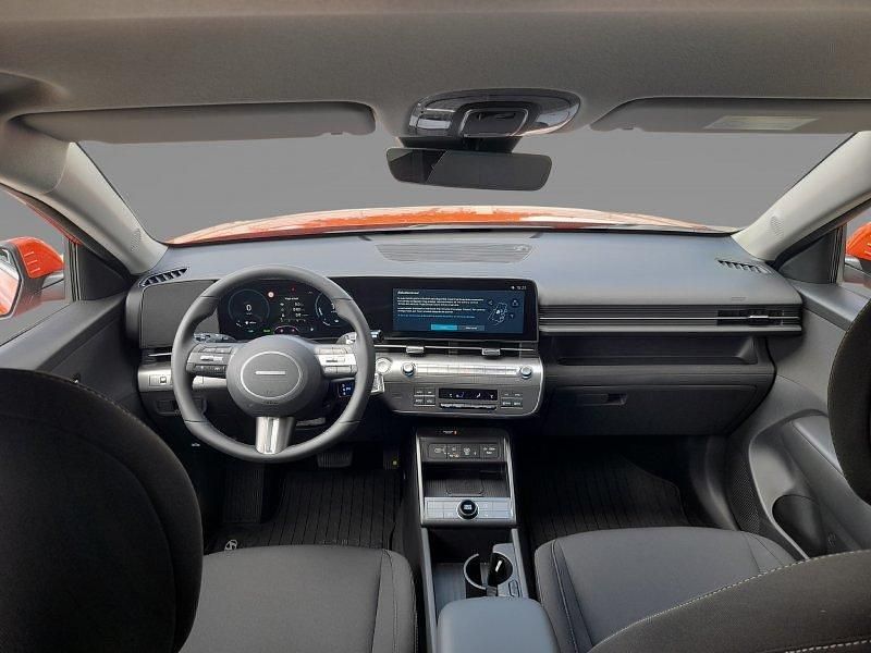 Usado Hyundai Kona Blackline 141 CV (103 kW) 2024 Naranja soultronic (techo negro) SUV