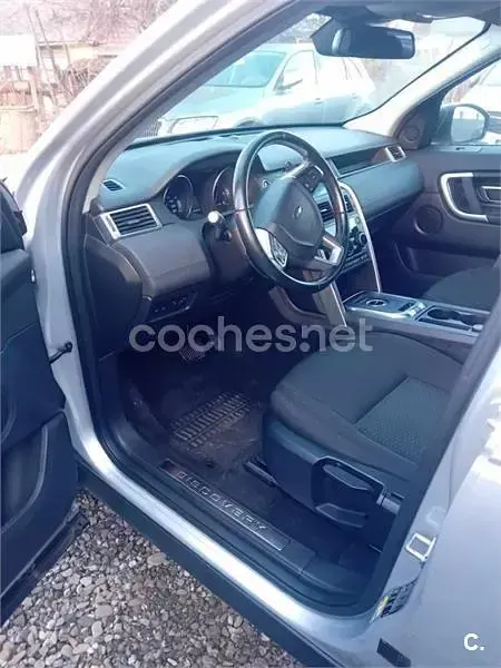 Begagnad Land Rover Discovery 4 HSE Luxury 180 HK (132 kW) 2016 Grå SUV