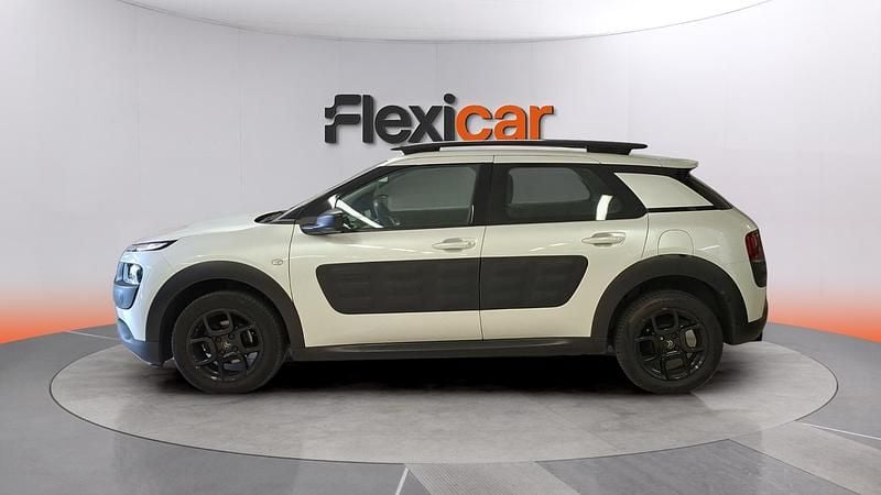 Begagnad Citroën C4 Live 82 HK (60 kW) 2017 Vit Sedan