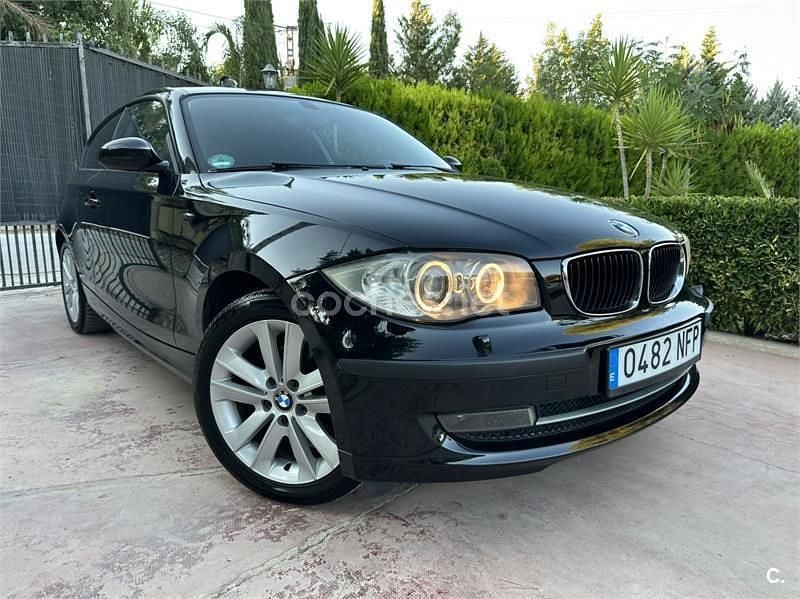 Negro Usado 2007 BMW 118 Utilitario | 6190 € (Buen precio) - Imagen 1/4