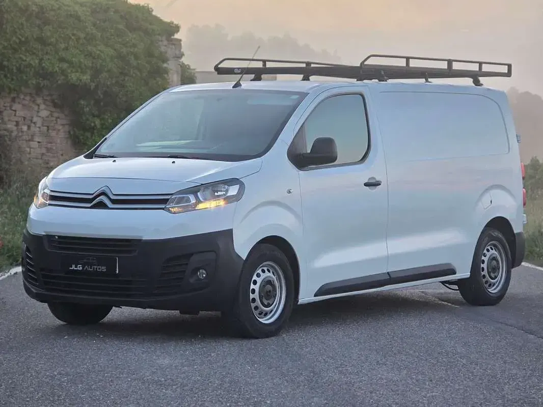 Usado Citroën Jumpy 120 CV (88 kW) 2020 Blanco Monovolumen