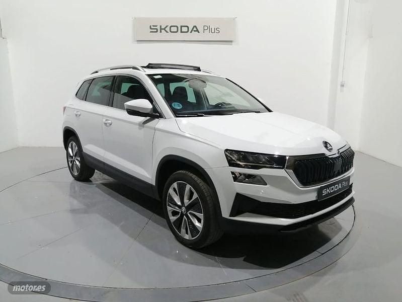 Blanco Usado 2024 Skoda Karoq SUV | 27.500 € (Caro) - Imagen 1/4