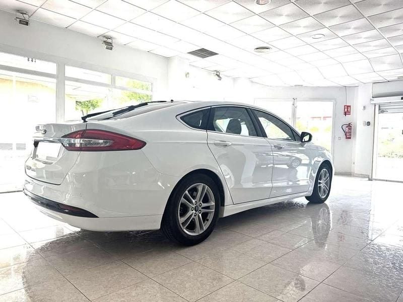 Usado Ford Mondeo Trend 167 CV (122 kW) 2019 Blanco Berlina