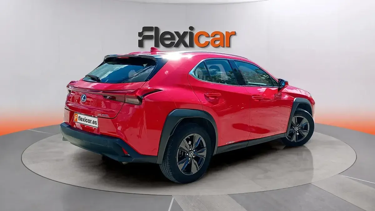 Usado Lexus UX Business Edition 184 CV (135 kW) 2021 Rojo SUV