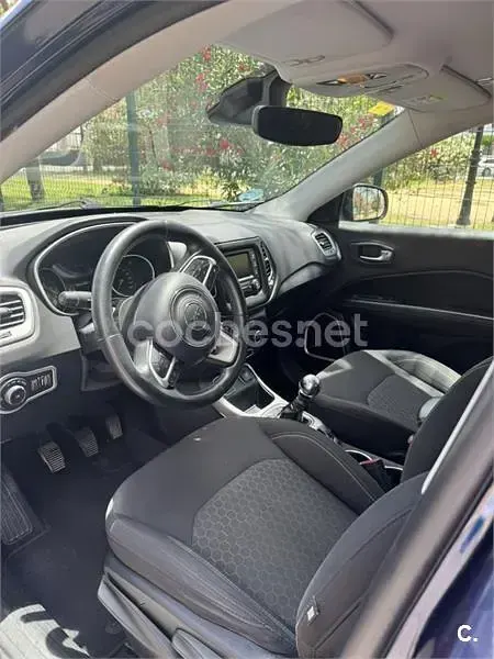 Usado Jeep Compass Sport 140 CV (102 kW) 2018 Azul SUV