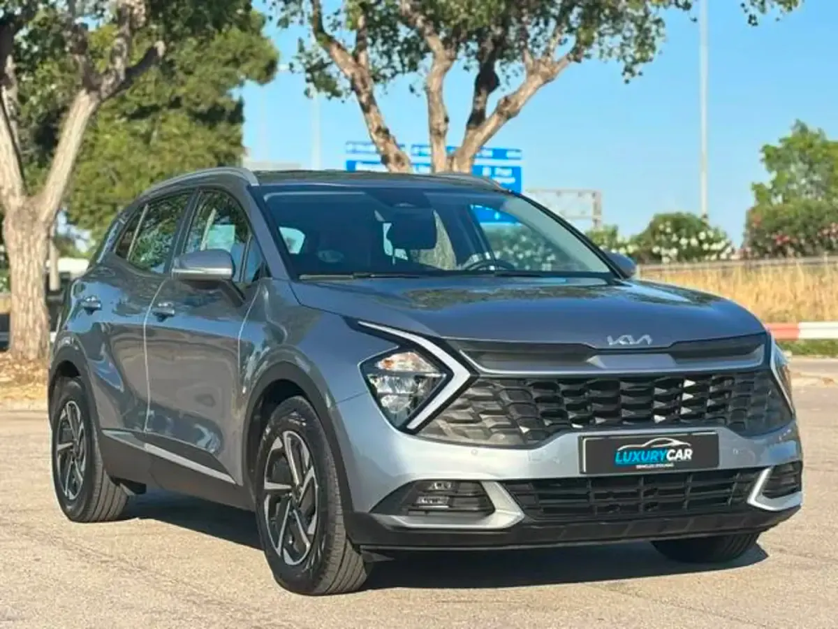 Usado Kia Sportage 150 CV (110 kW) 2022 Gris SUV