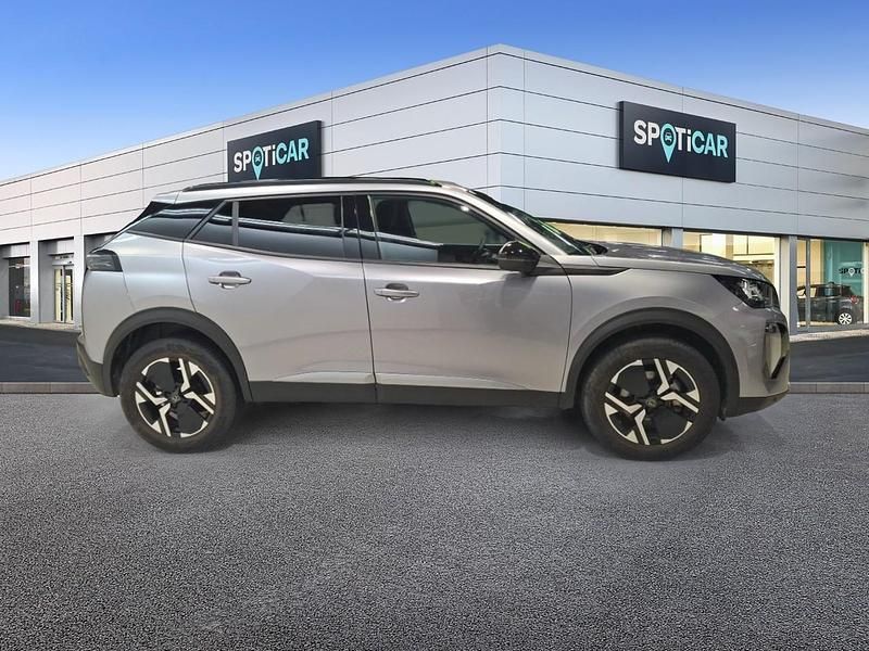 Usado Peugeot 2008 Allure 136 CV (100 kW) 2025 Gris SUV