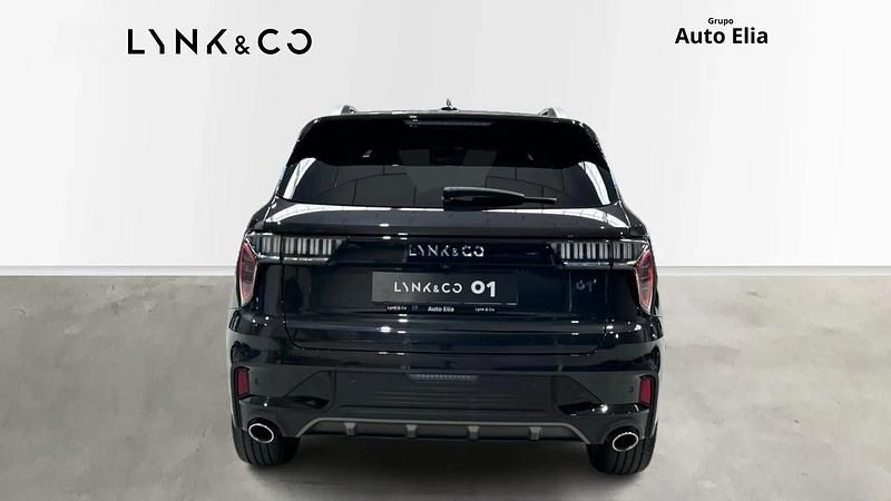 Usado Lynk & Co 01 261 CV (191 kW) 2023 Negro SUV