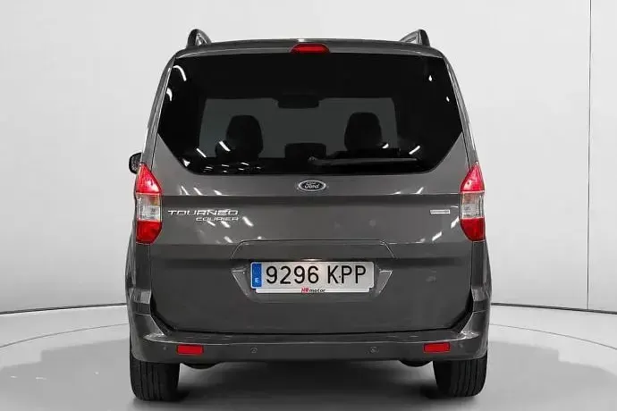 Usado Ford Tourneo Titanium 100 CV (73 kW) 2018