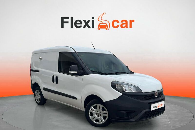 Blanco Usado 2020 Fiat Doblò Easy Monovolumen | 7990 € (Buen precio) - Imagen 1/4