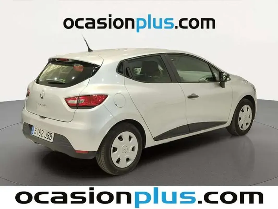 Usado Renault Clio Business 75 CV (55 kW) 2014 Plateado Utilitario