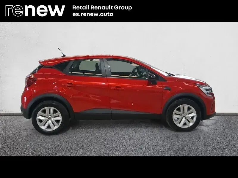 Usado Renault Captur Evolution 100 CV (73 kW) 2023 Rojo SUV