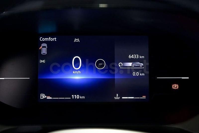 Usado Renault Captur Techno 140 CV (102 kW) 2024 Rojo SUV