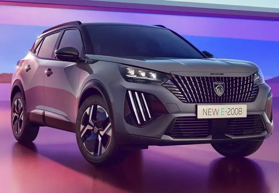 Usado Peugeot 2008 Active 110 CV (80 kW) 2016 Gris SUV