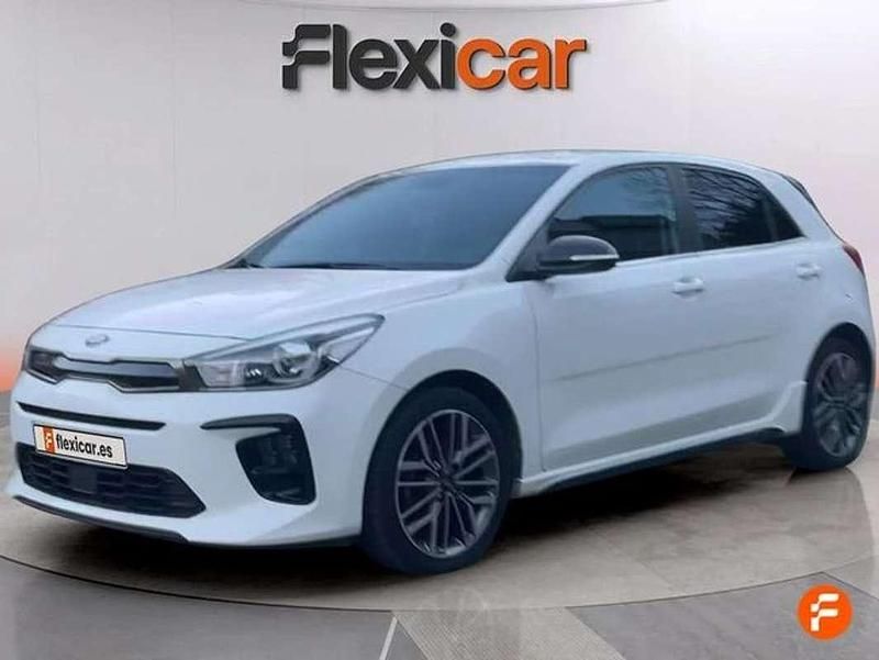Usado Kia Rio GT-Line 120 CV (88 kW) 2020 Blanco Berlina