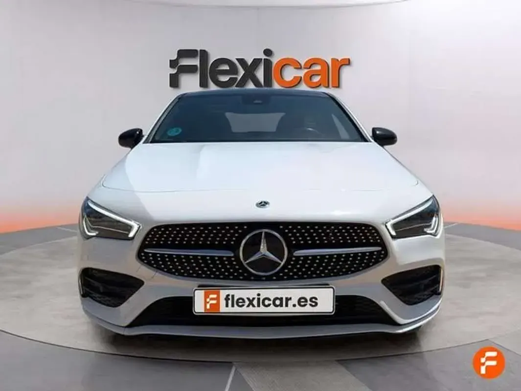 Usado Mercedes CLA200 150 CV (110 kW) 2022 Blanco Coupe