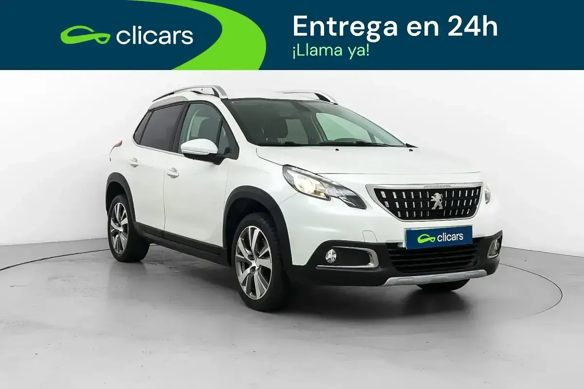 Usado Peugeot 2008 Allure 130 CV (95 kW) 2019 Blanco SUV